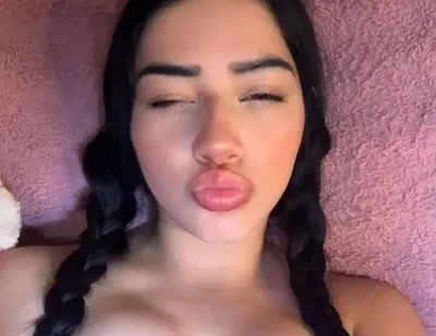 Esmeleaah wife OnlyFans verified creator 2026